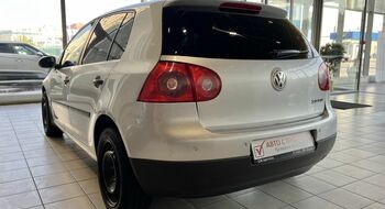 Volkswagen Golf, V